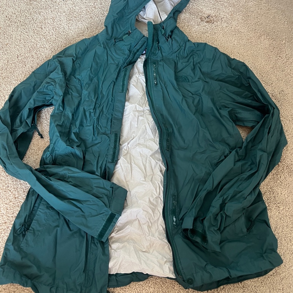 The North Face Rain Jacket - Womens M